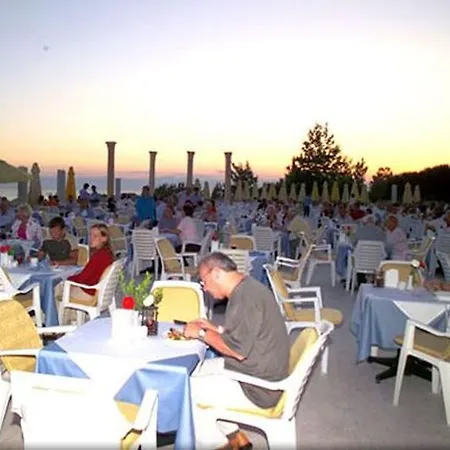 Szálloda Cesars Side 5*